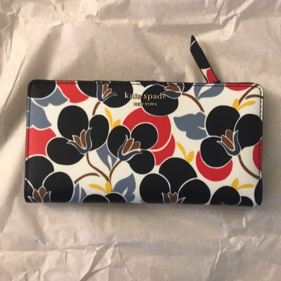 kate spade Handbags - ♠️Kate Spade Cameron Snap Wallet♠️